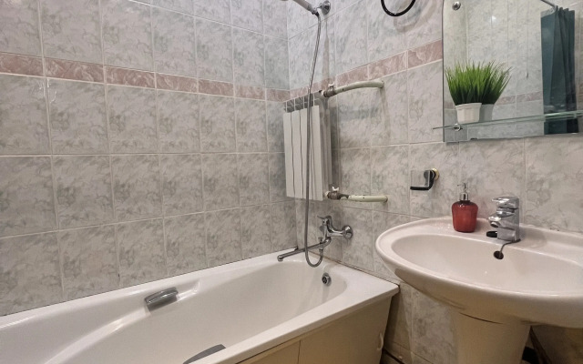 S Tremya Razdelnymi Komnatami Na Lenina Flat