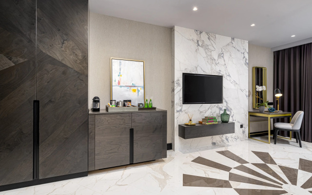 Lure Hotel