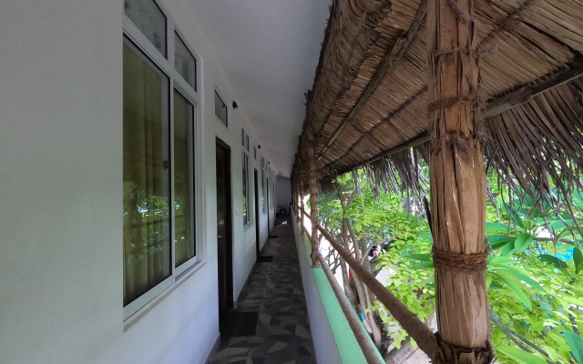 Dhangethi Inn Hotel