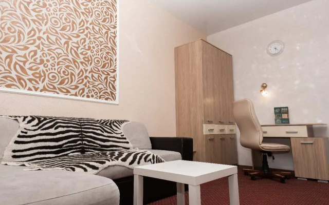 Отель Надежда