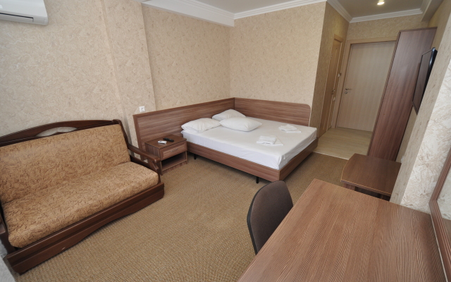 Lazurny Briz Guest House