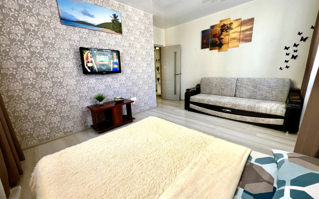 Uutnye Apartamenty v ZK Raduznyj Luks (ul. Solnecnaa 18)
