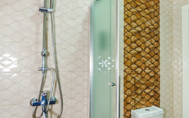 Maris Baku Hotel