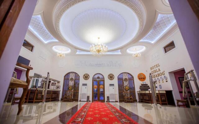 Qibla Tozabog Hotel