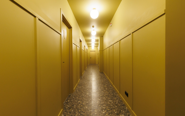 Simple Hotel B9 Furnished rooms