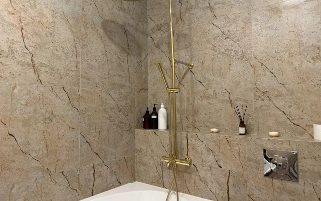 Lyuks S Proyektorom V Tsentre Goroda Flat