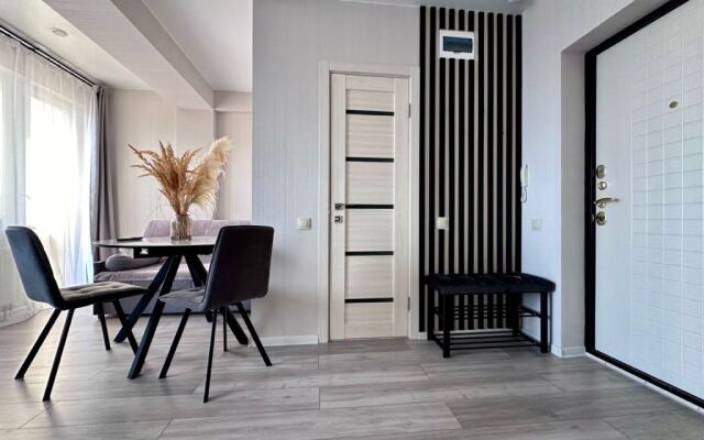 Lux Black&White  Apartments