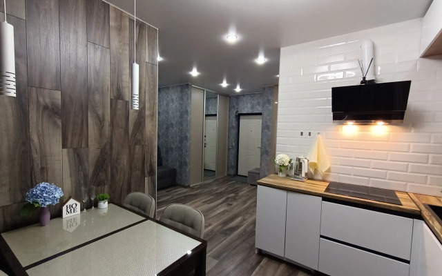 Na Ulitse Vzlyotnaya 11/1 Flat