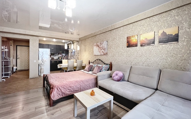 Apartamenty "granada" Shikarnaya Studiya V Samom Tsentre Mikrorayona Ggm Apartments