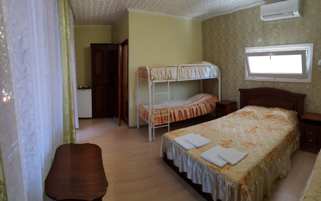 Zolotyie Peski Mini-Hotel