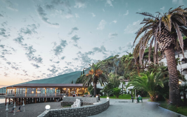 Nart Hotel