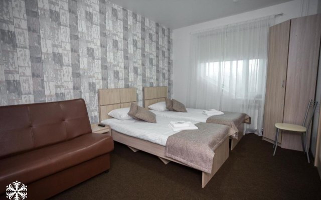 Zima-Leto Hotel