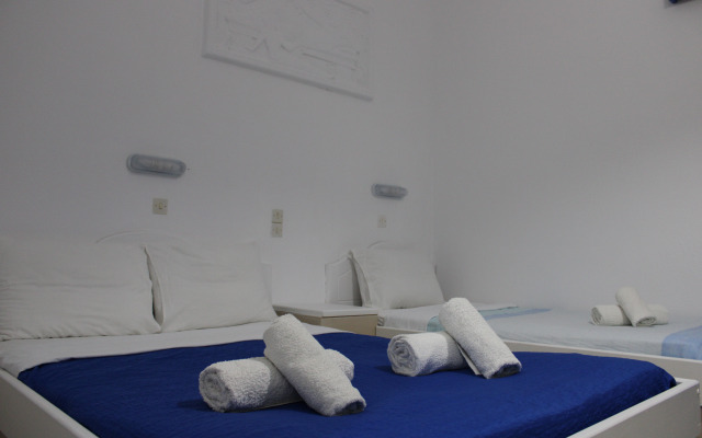 The Three Anchors Rooms Hotel