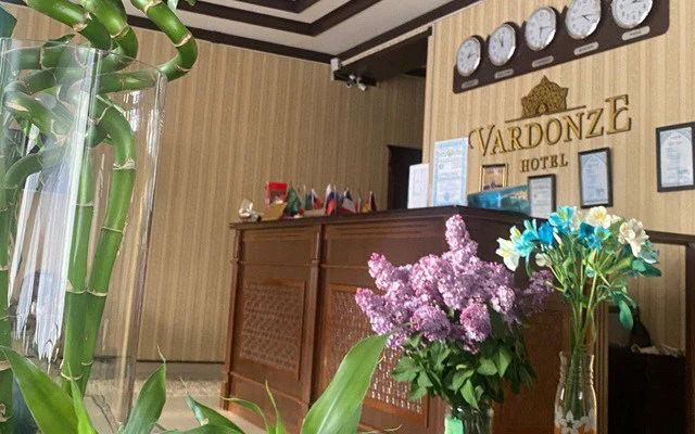 Vardonze Hotel