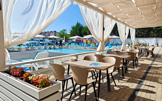 7 Nebo Apart-Hotel