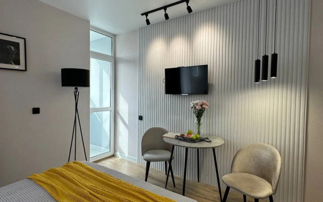 Studiya Na 16 Etazhe (201) Flat