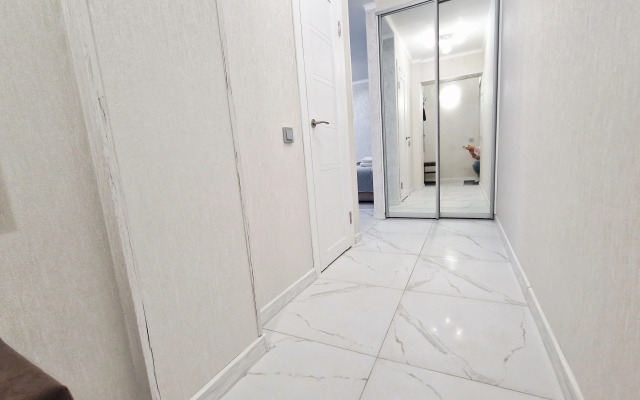 Na Teatralnoy Ulitse Tsentralny Skver Flat