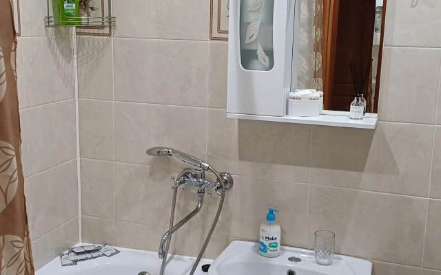 Uyutnaya Studiya V Murino Flat