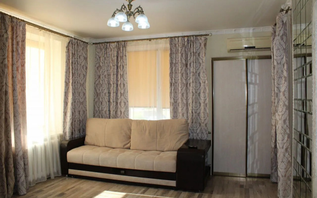 Квартира на улице Карпова 1