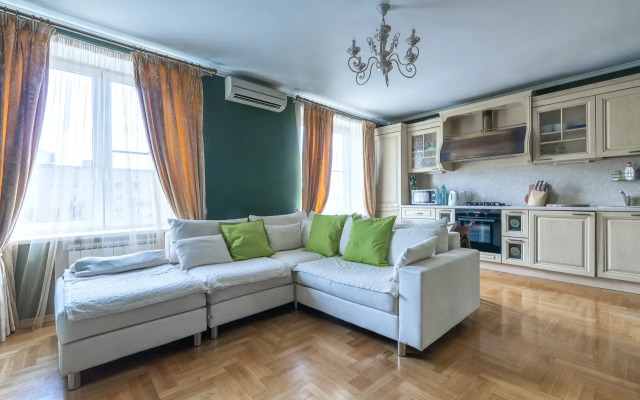 Квартира на Смоленской 10