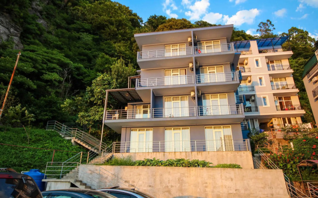 Guesthouse 99, Guest House