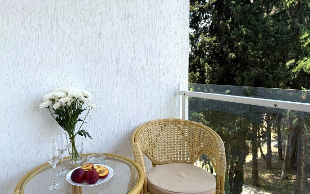 Serdtse Adlera Na Kaspiyskoy Flat
