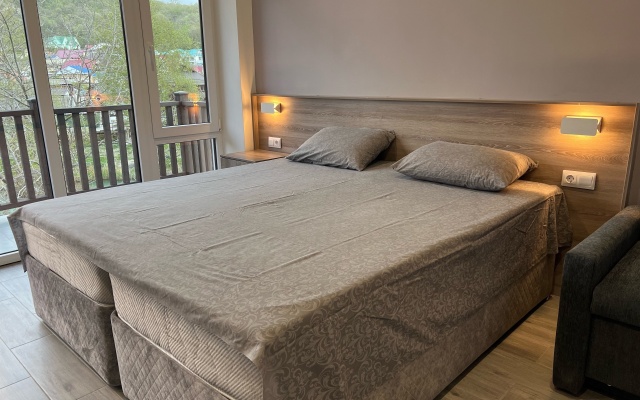 S Basseynom Guest House