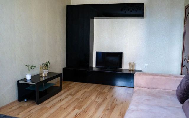 Квартира Уютная двухкомнатная