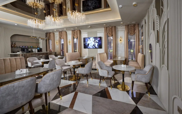 Tverskie Zamki De Luxe Hotel