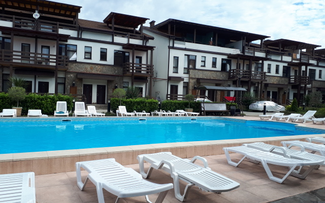 Apartments Mandarin Park