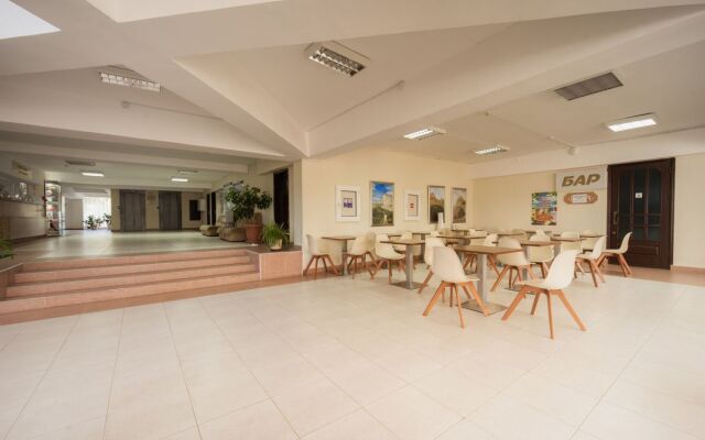 Kurortny Hotel Atelika Gorizont Sudak 2**