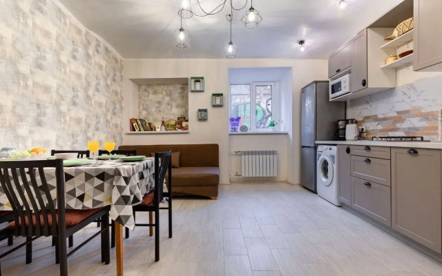 Квартира 3-комнатная в Самом Сердце Санкт-Петербурга