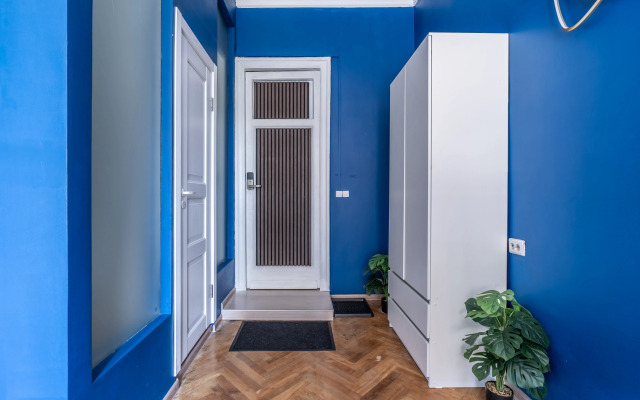 Апартаменты ВО 14/65 Синий свет