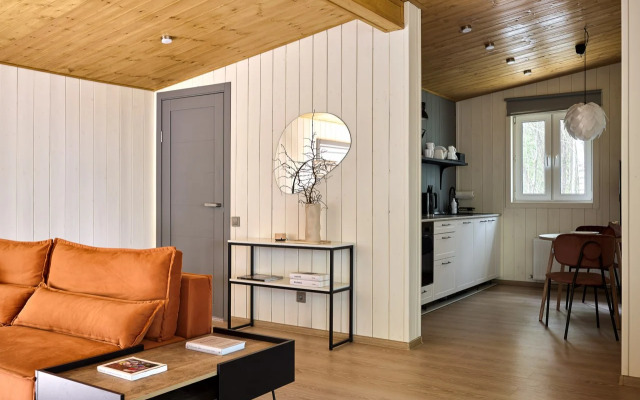 Point 486 Medovyj Guest House