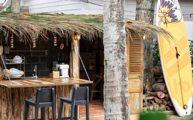 Отель Canaan Beach Home