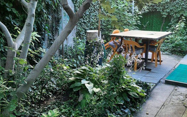 Tenisty Dvorik Guest House