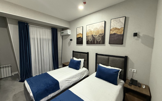 Merci Hotel