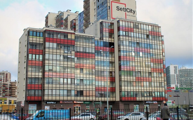 U Tyomycha Mega Dybenko Flat
