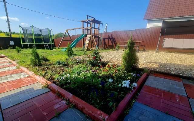 S Krasnym Zalom Private house