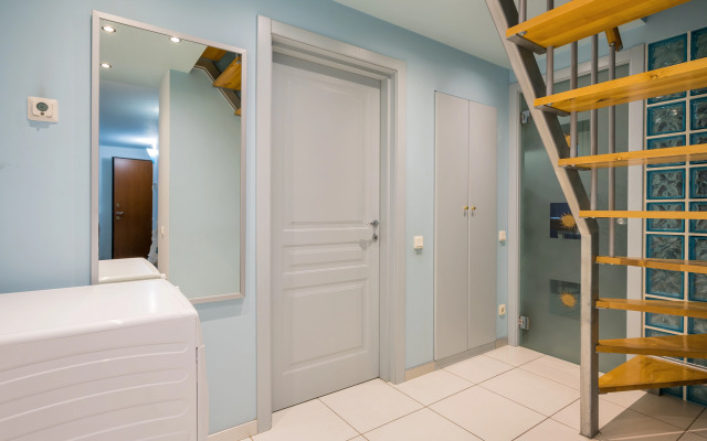 Апартаменты С видом на набережную Фонтанки