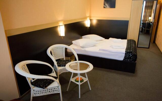 Biznes Layf Hotel