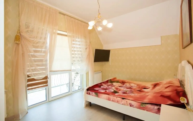 Na Poberezhye Private house