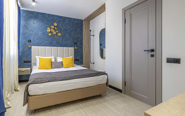 Dynasty Hotel