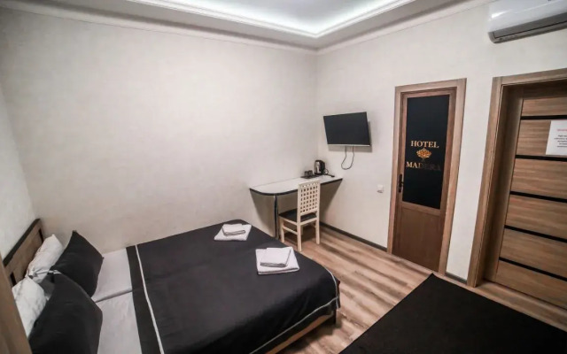 Madera Hotel