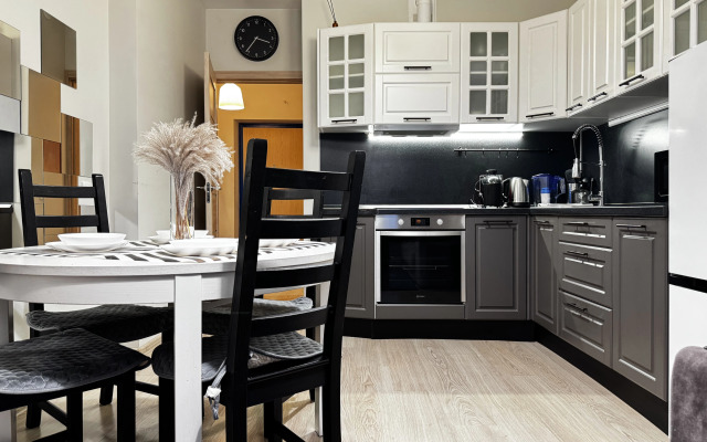 Квартира Стильная 2-к квартира с прекрасным расположением в Центре Казани