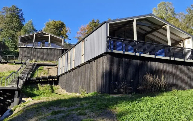 Частный дом коттедж семейный три тома  у Финского залива