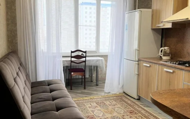 Uyutnaya Odnushka U Berega Flat