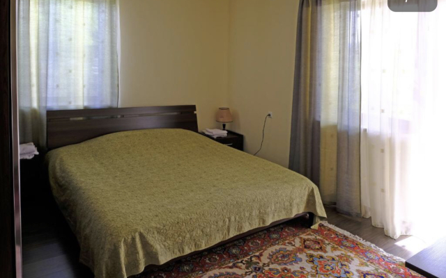 Chez Yvette Hotel
