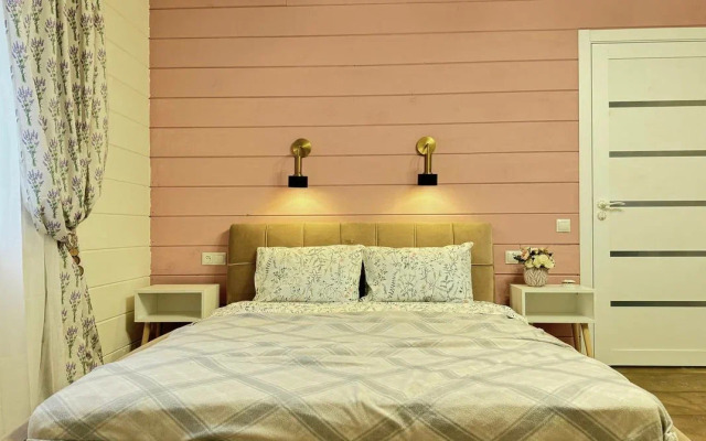 Kottedzh v Frantsuzskom Stile Provence Guest House