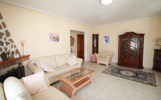 V Los Balkones Villa